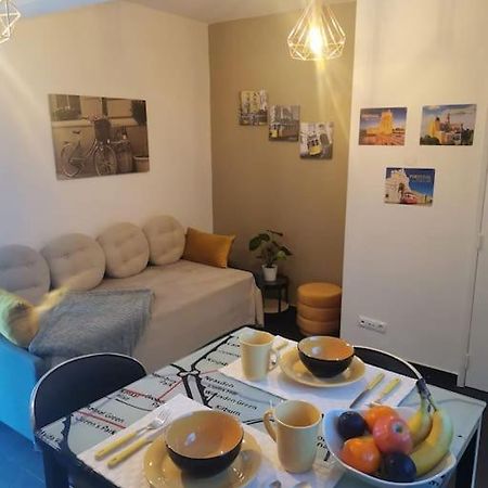 Enjoy Lisboa! - Near Metro Apartment Amadora Exterior photo